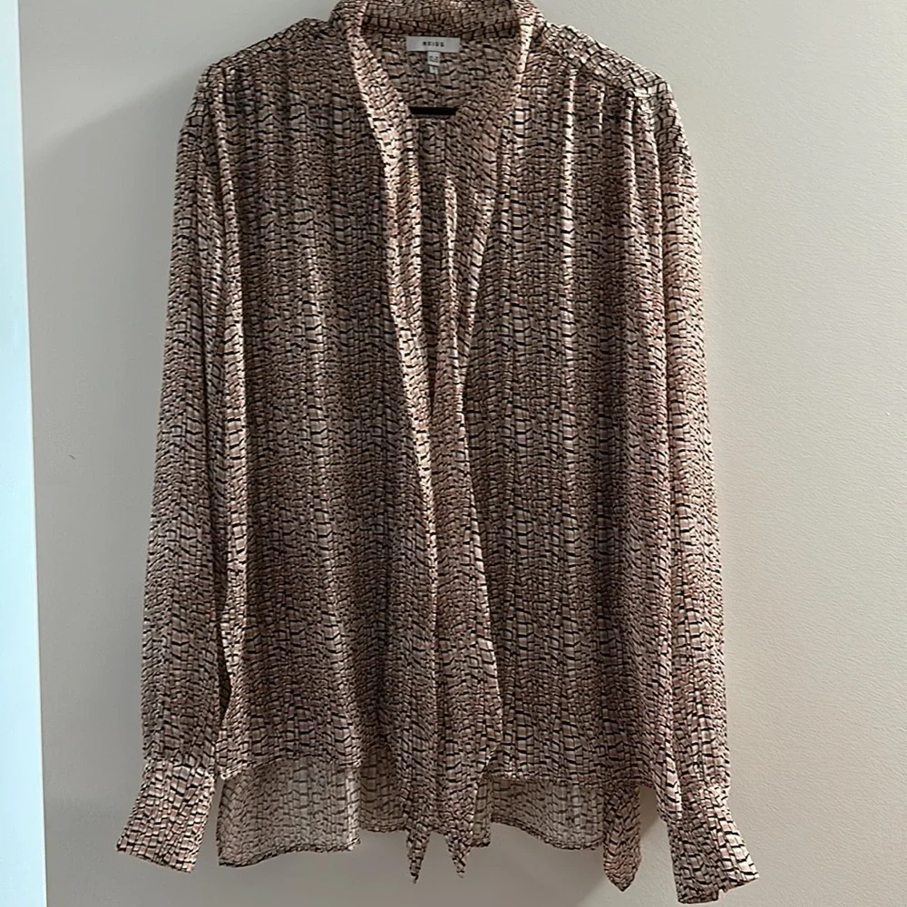 Reiss button down patterned top - Picture 5 of 10